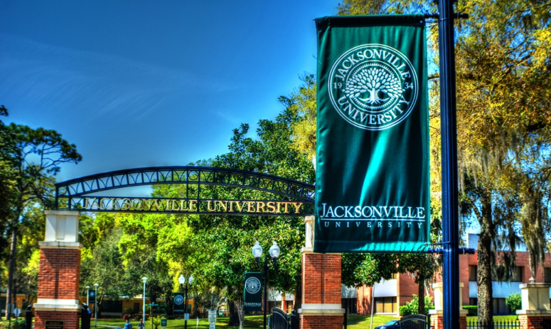 jacksonville university entrance with flag